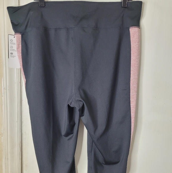 NWT Ideology active wear - Picture 3 of 5